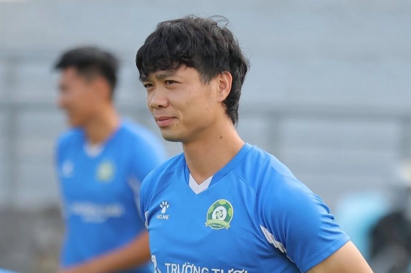 Cong Phuong vang mat trong tran dau voi Ninh Binh hinh anh