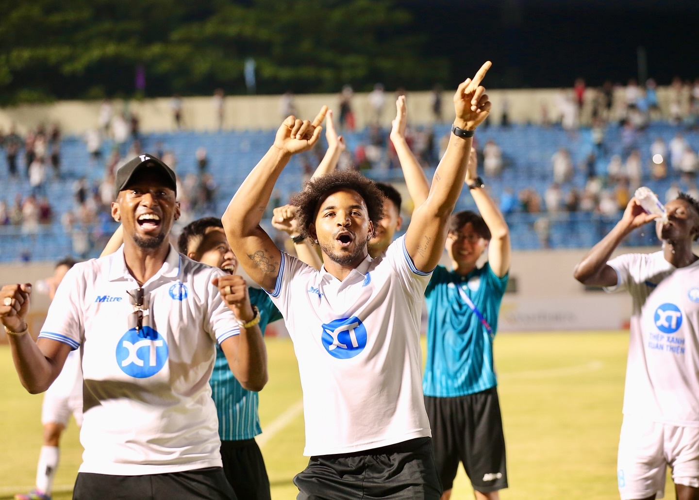 Xuan Son dan dau danh sach ghi ban cua Nam Dinh hinh anh