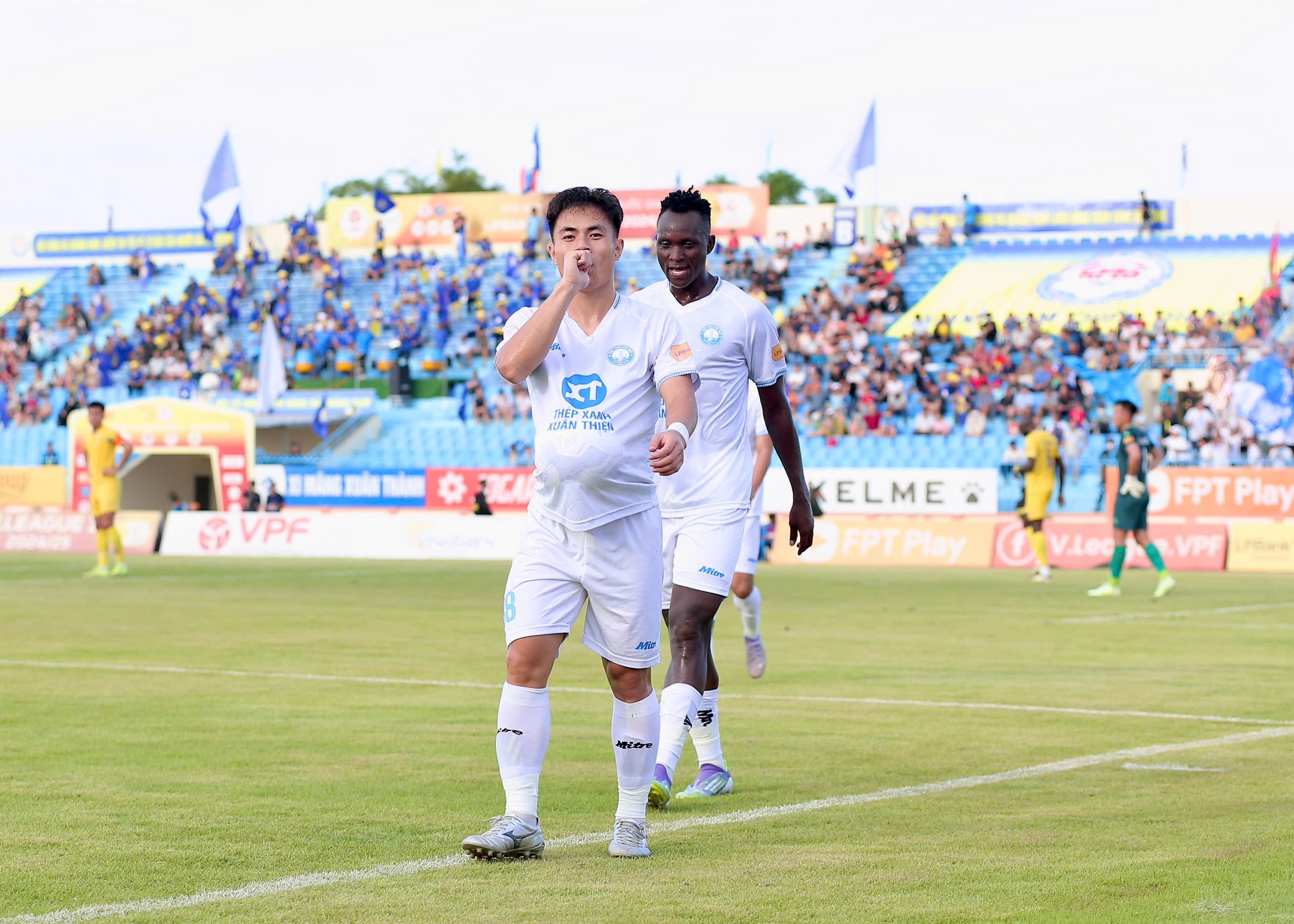 v.league anh 1