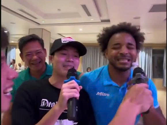 Van Toan, Xuan Son hat hit cua Hoa Minzy hinh anh