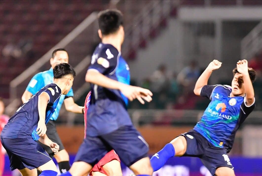 Xac dinh thoi diem da tran play-off tranh ve du V.League 2025/26 hinh anh