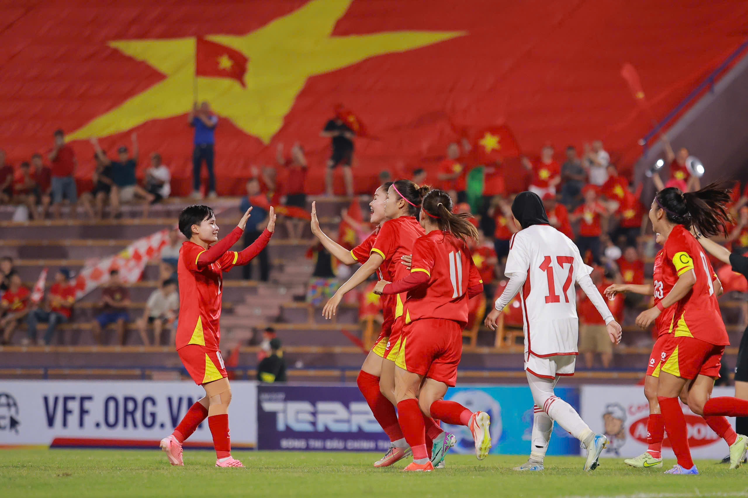 Tuyen nu Viet Nam ‘vui dap’ UAE hinh anh