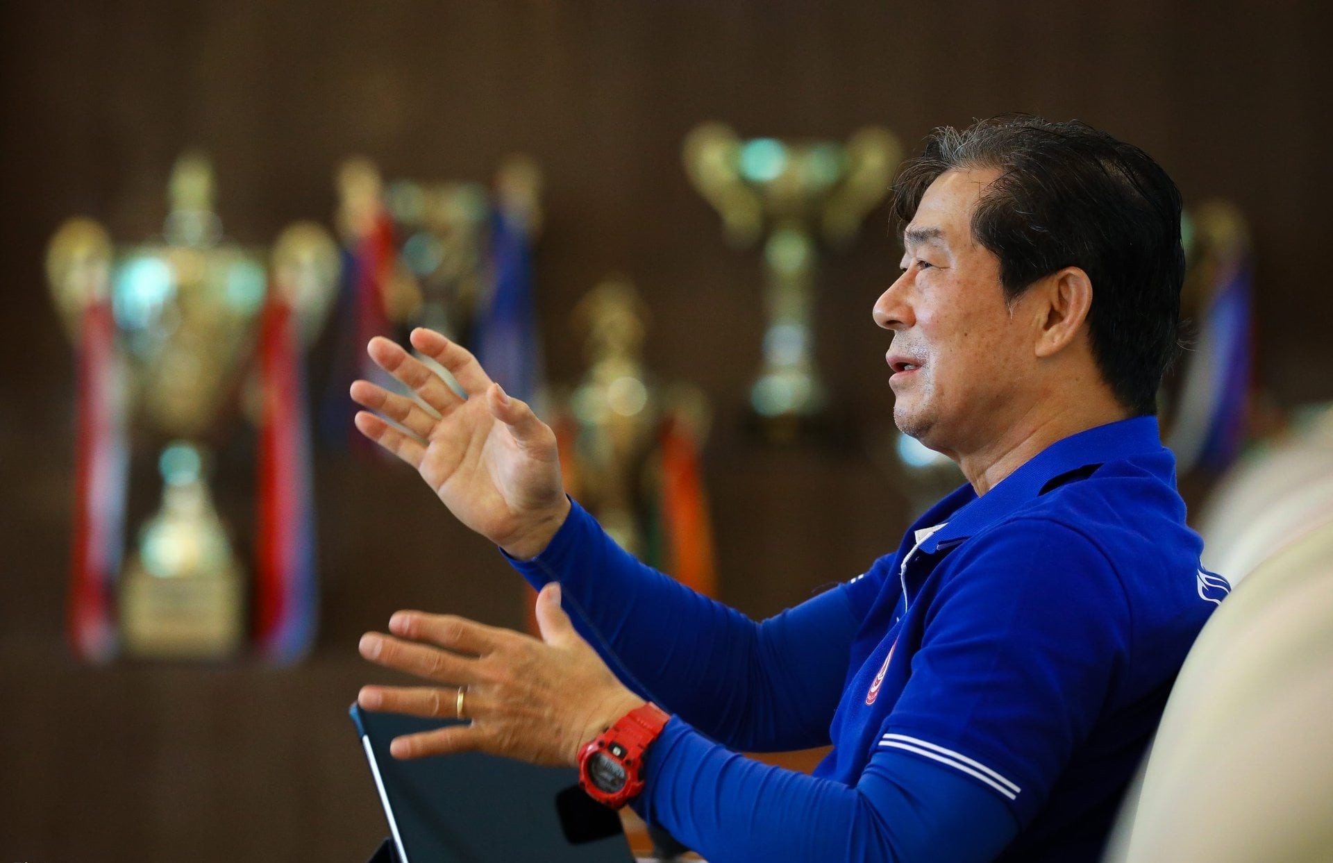 ‘Cau thu Viet Nam e de trong viec tiep nhan su gop y’ hinh anh