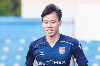 Que Ngoc Hai gia nhap CLB Thanh Hoa hinh anh