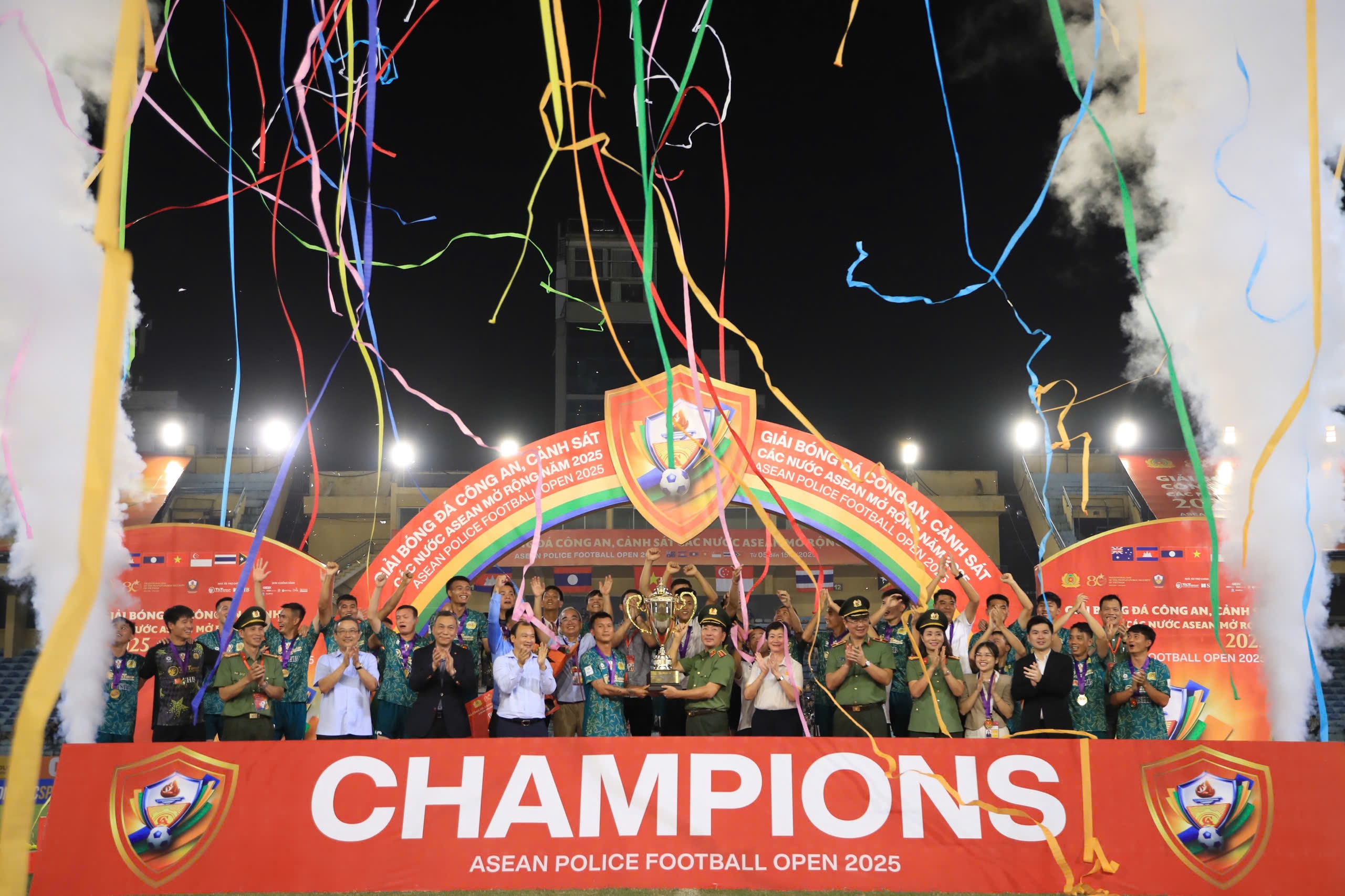 Be mac Giai Bong da Cong an ASEAN 2025 hinh anh