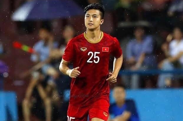 Viet kieu tung khoac ao U23 Viet Nam giai nghe o tuoi 28 hinh anh