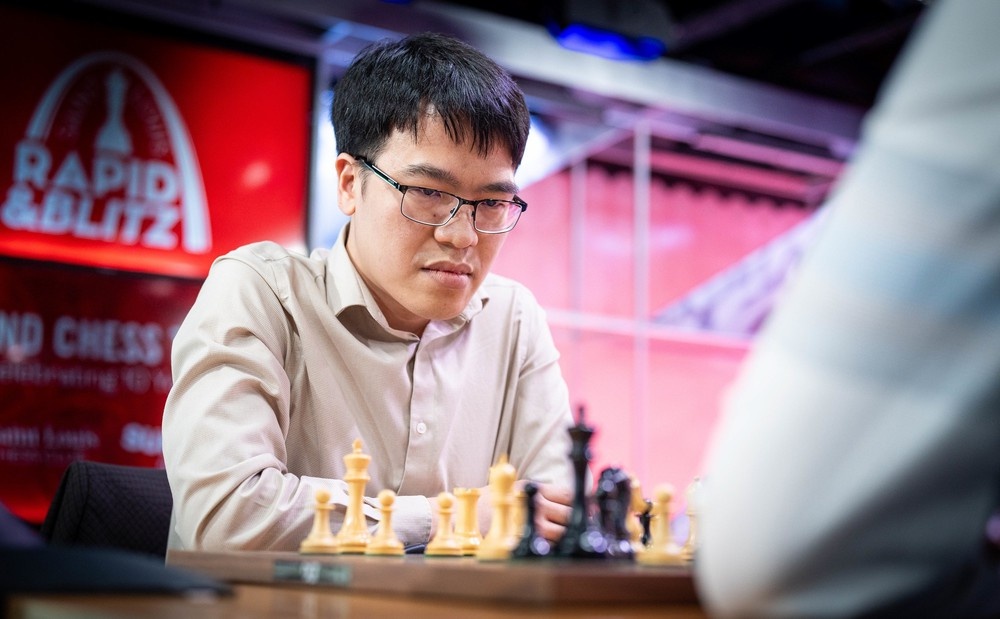 Le Quang Liem ha Vua co the gioi Gukesh Dommaraju hinh anh