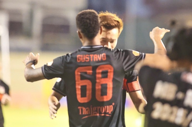 Ninh Binh dan dau, ban huan luyen CAHN nhan 2 the vang hinh anh