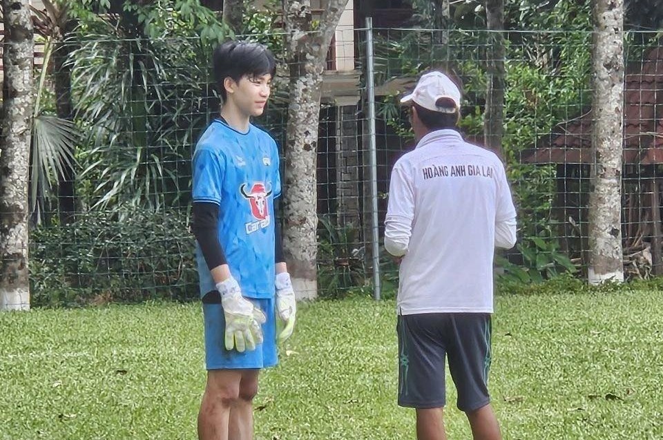 HAGL dang ky thu mon 15 tuoi hinh anh