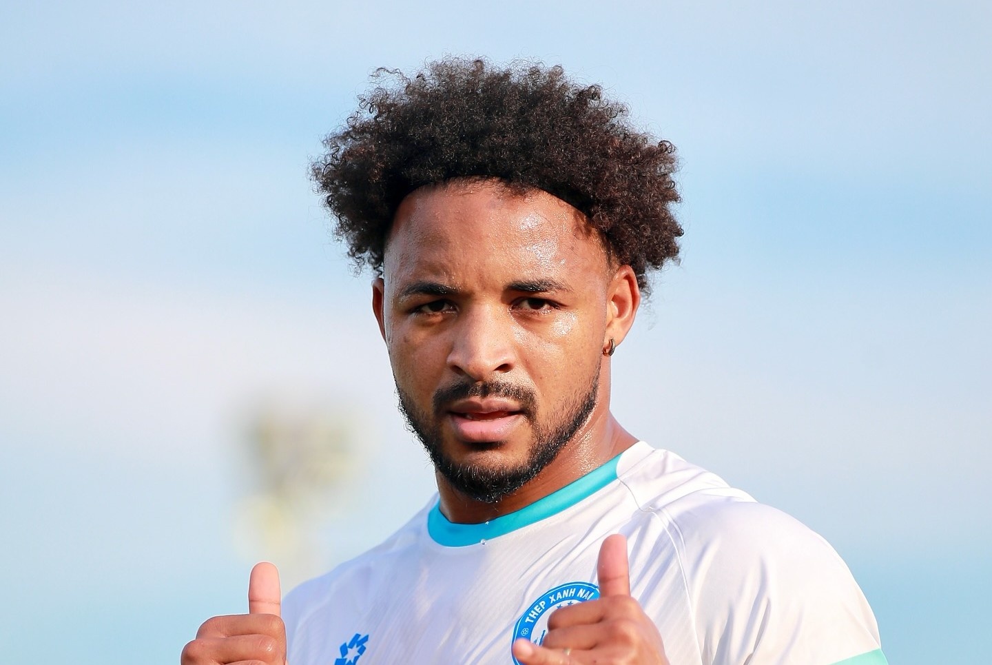 Bac si tuyen Viet Nam hoi tham tinh hinh cua Xuan Son hinh anh