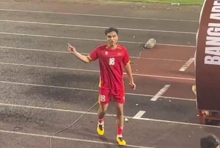 Dan tuyen thu U23 Viet Nam nhao nhac tim nguoi than sau tran thang hinh anh