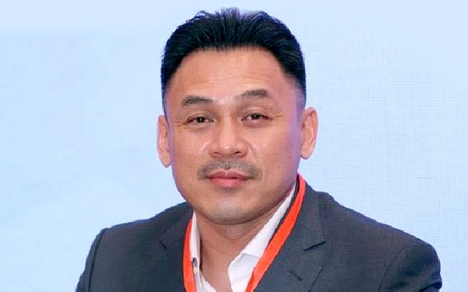 Ong Luu Tu Bao vang mat trong cuoc hop khan cua VBF hinh anh