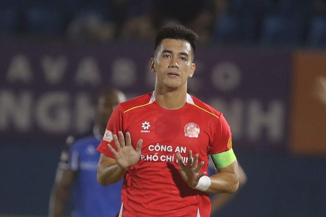 Tien Linh khong ‘dot luoi nha’ hinh anh