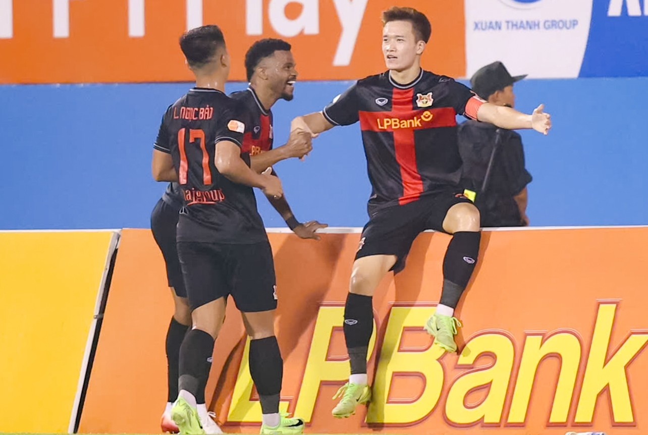 Ninh Binh dut mach thang o V.League 2025/26 hinh anh