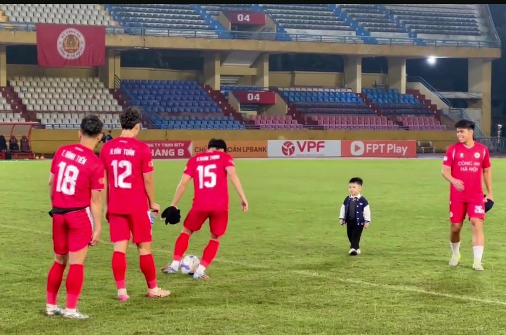 Fotografia 1 a lui Dinh Trong Dinh Trong anh 1