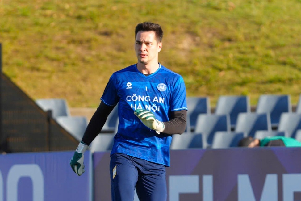 Nguyen Filip tro lai doi hinh chinh cua CAHN hinh anh