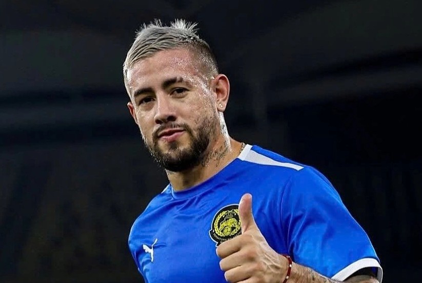 Buoc ngoat cuu su nghiep cau thu nhap tich Malaysia hinh anh