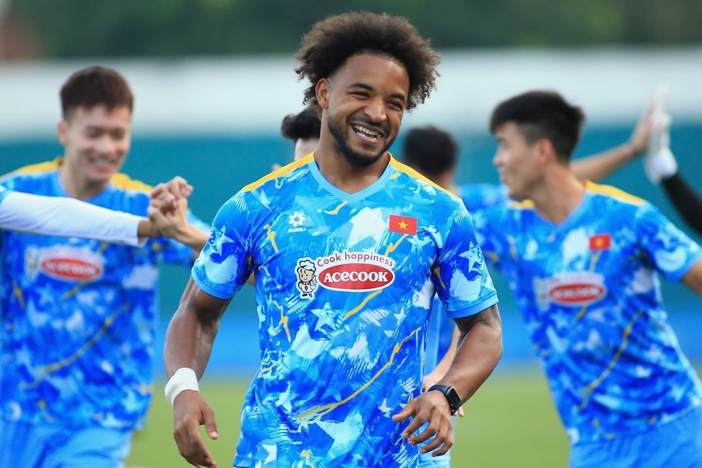 Duy Manh: 'Xuan Son la cau thu dac biet’ hinh anh