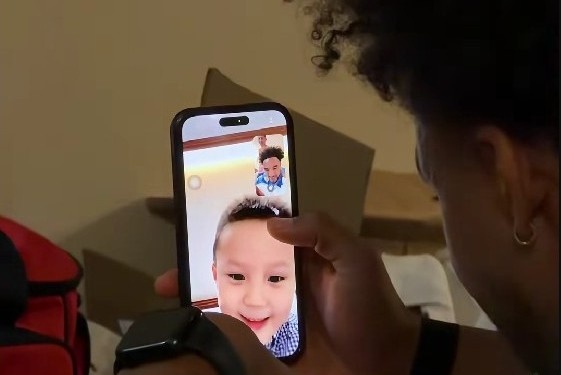 Khoanh khac dang yeu cua con trai Duy Manh voi Xuan Son hinh anh