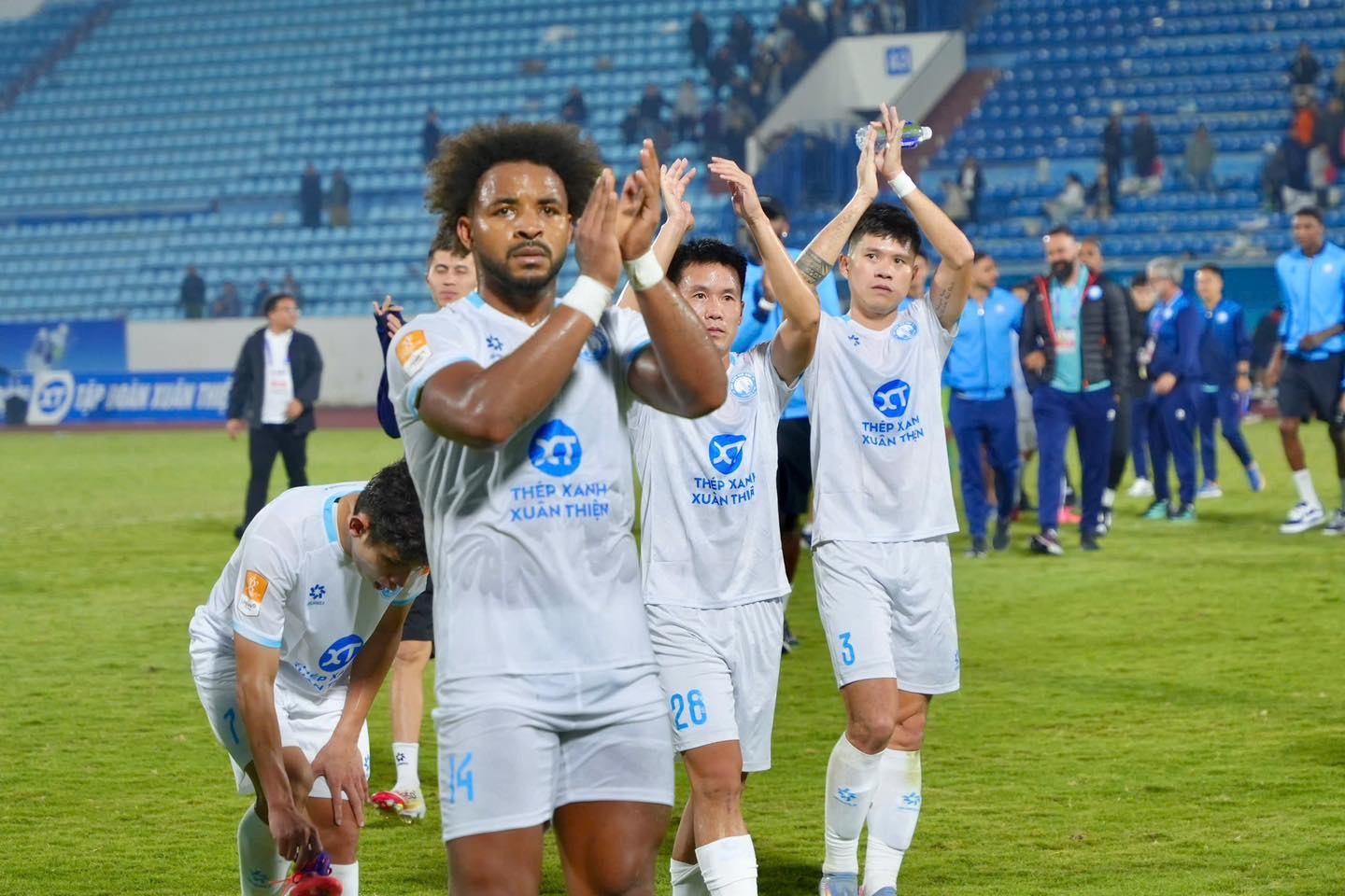 Ly do Xuan Son thi dau tron ven 90 phut hinh anh