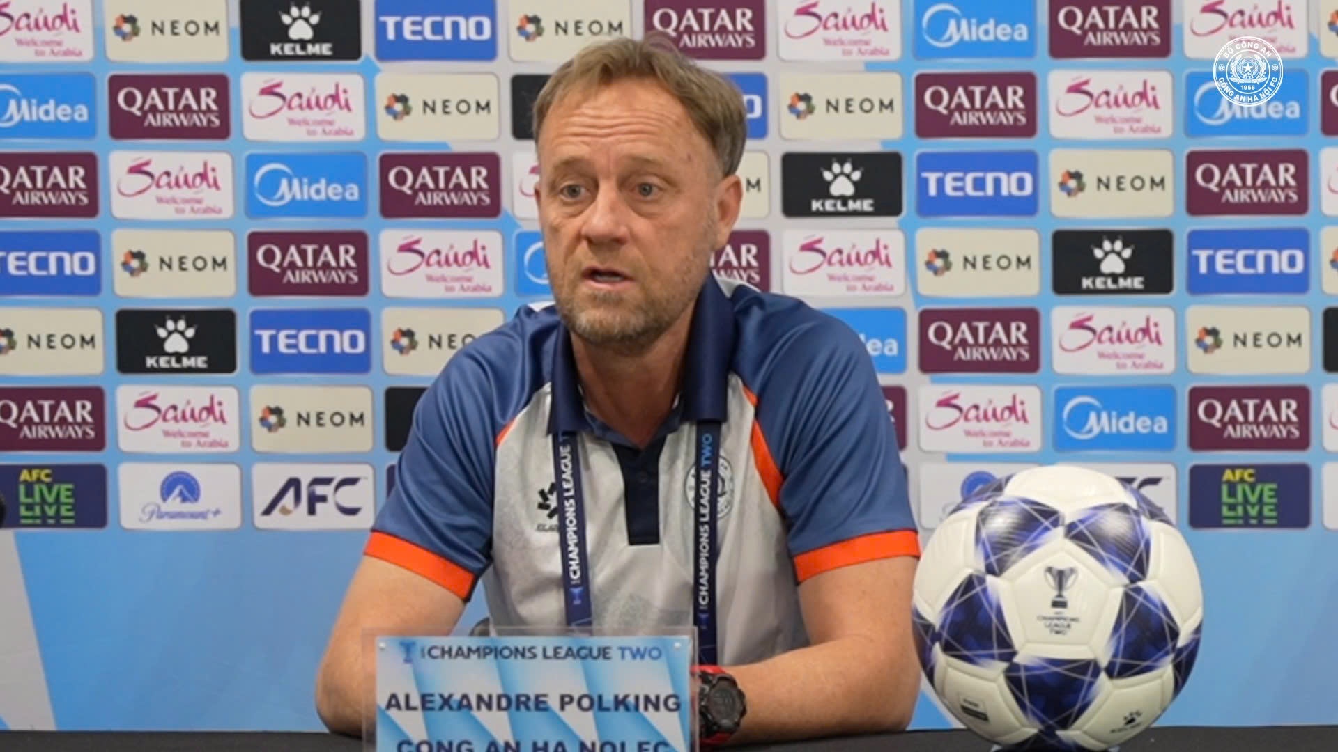 Vang Alan, HLV Polking van tu tin thang Beijing Guoan hinh anh