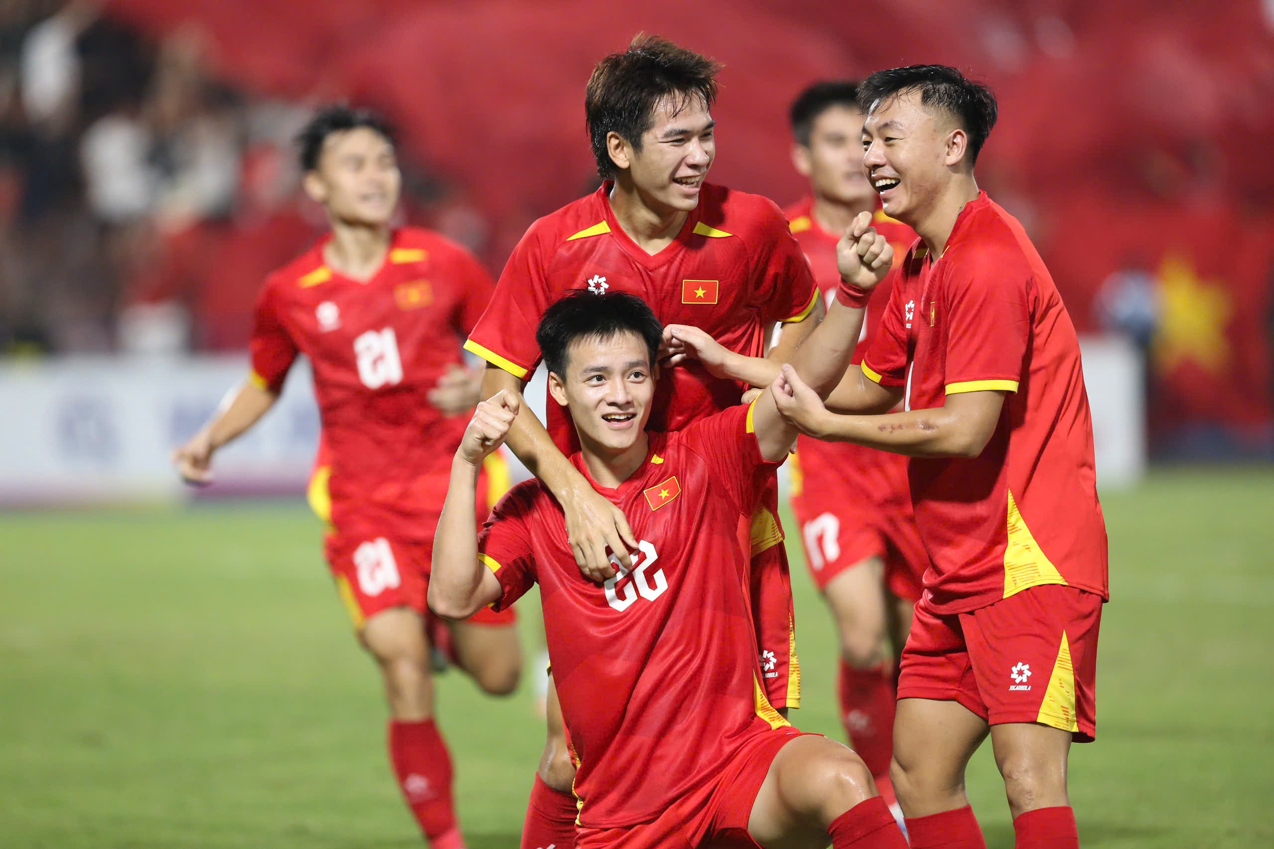 Hai doi bong khien tuyen thu U22 Viet Nam de chung o SEA Games 33 hinh anh