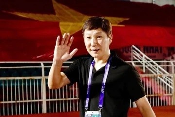 Vi sao HLV Kim Sang-sik khat khao thang Han Quoc? hinh anh