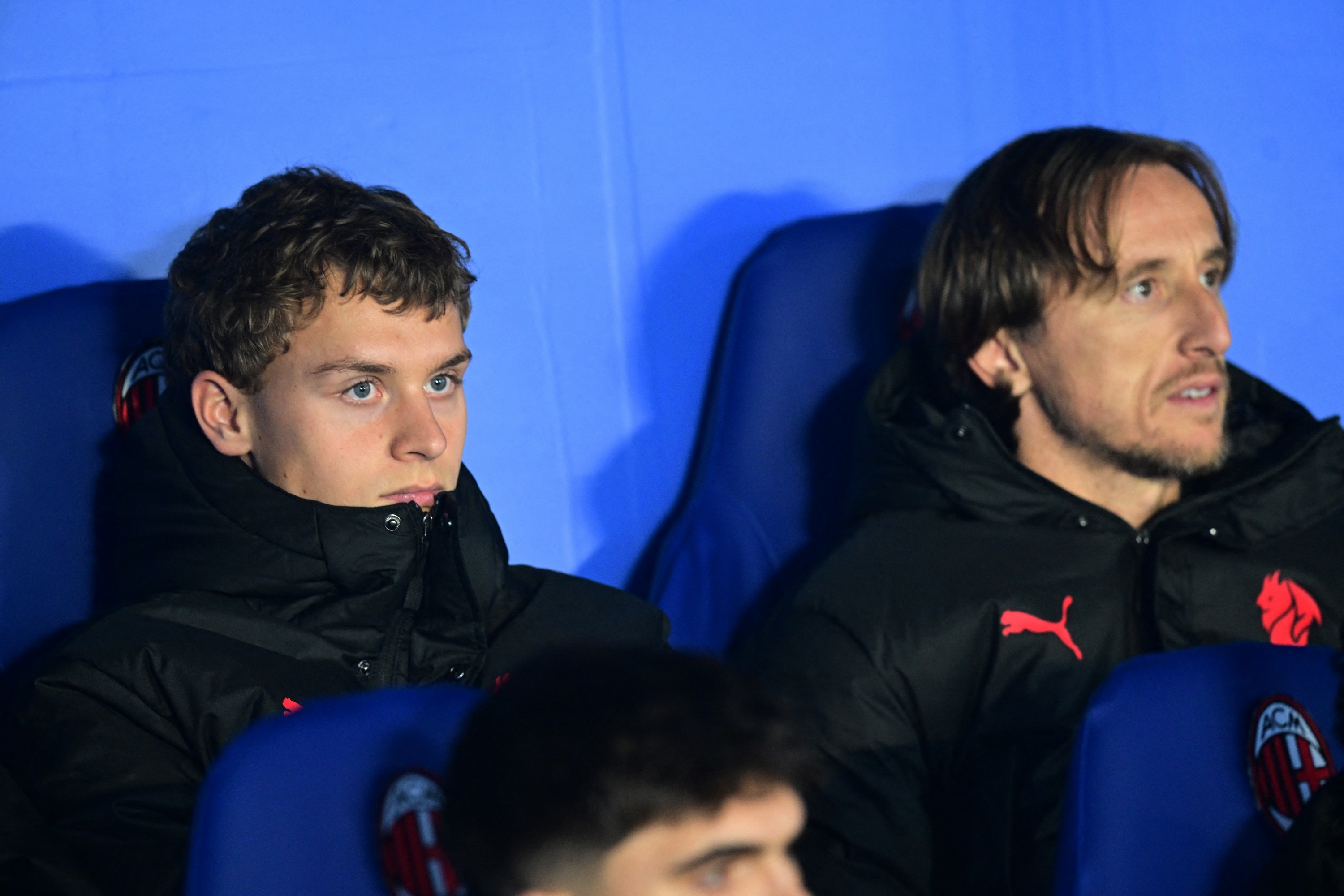 Con trai Ibrahimovic roi Milan hinh anh