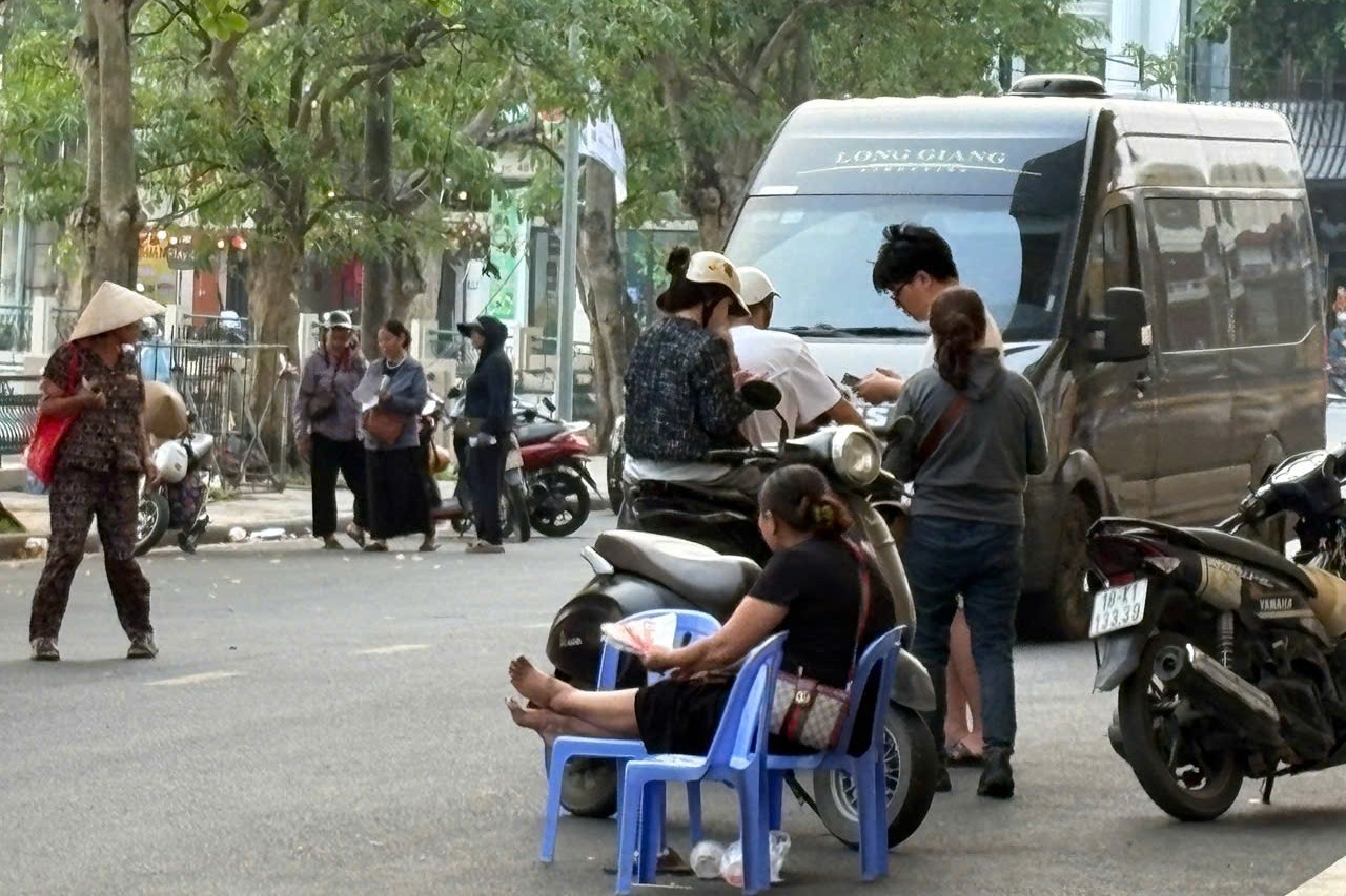 Am dam ve tran Viet Nam - Malaysia hinh anh