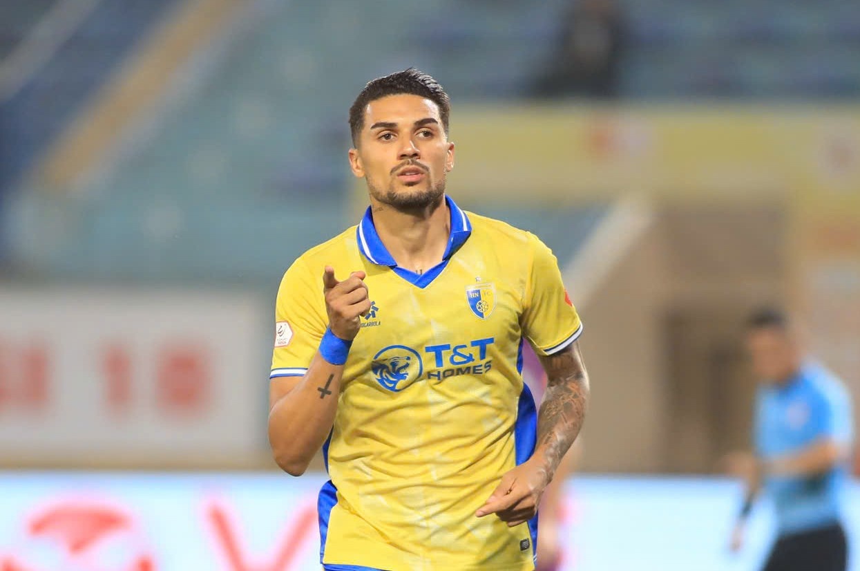 Hoang Hen lap cu dup, Ha Noi FC thang dam hinh anh