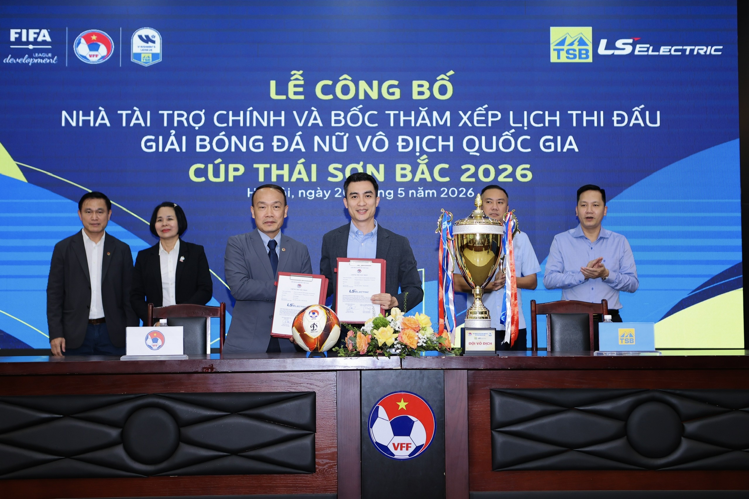 Lan dau tien giai nu VDQG to chuc theo the thuc moi hinh anh