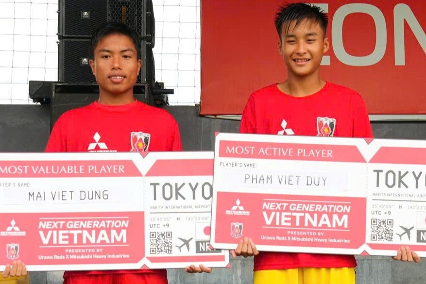 Hai cầu thủ U17 được sang tập huấn ở Nhật Bản