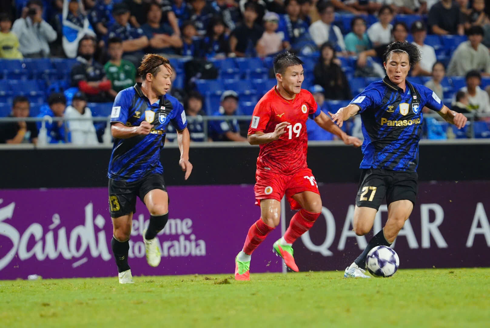 Đội mạnh nhất V.League thua đậm CLB Nhật Bản