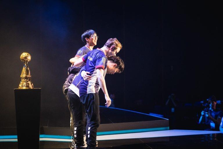 kẻ coi người khác là rác rưởi ảnh 2 ke coi nguoi khac la rac ruoi anh 2