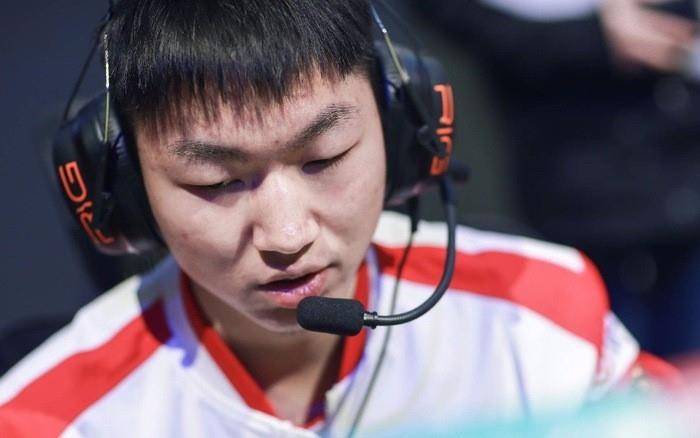 LMHT Trung Quoc rung dong vi be boi ban do cua nha cuu vo dich LPL hinh anh