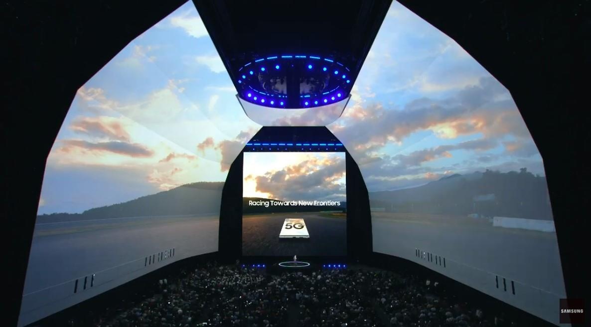 Nhung hinh anh an tuong tai buoi ra mat Galaxy Note10 hinh anh