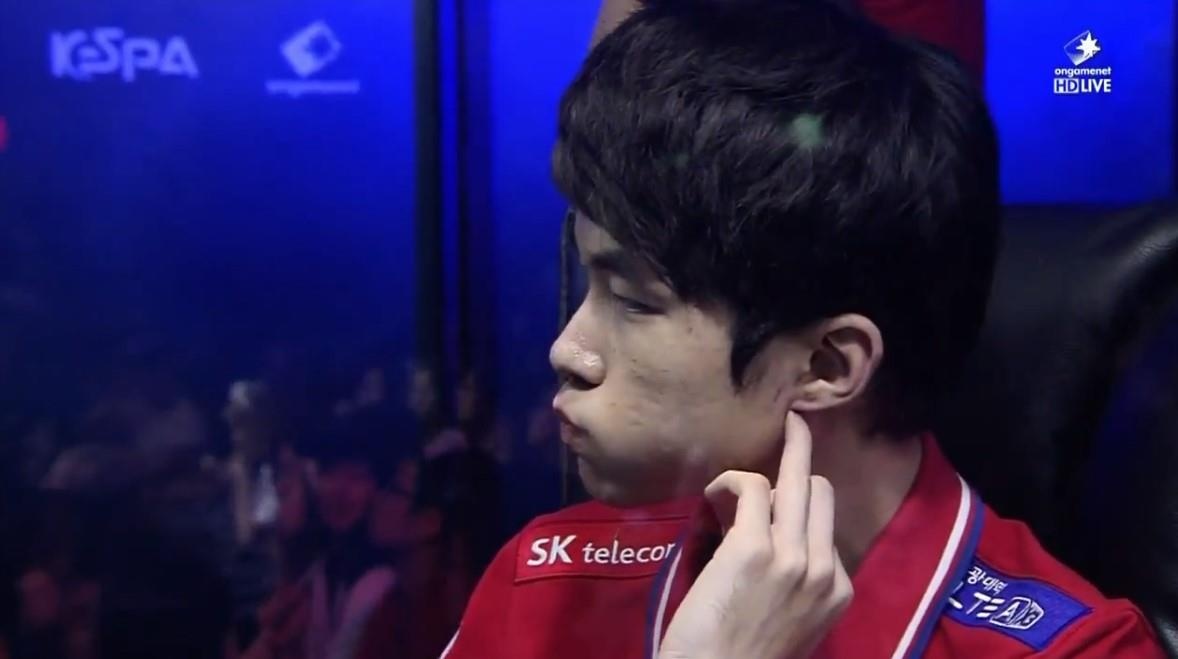 Team Flash va cu truot chan cua nhung nha vo dich eSports hinh anh