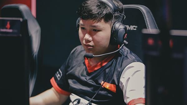 BLV Le Khoi: 'Lowkey choi hop ly nhung vo cong cua GAM qua cao cuong' hinh anh