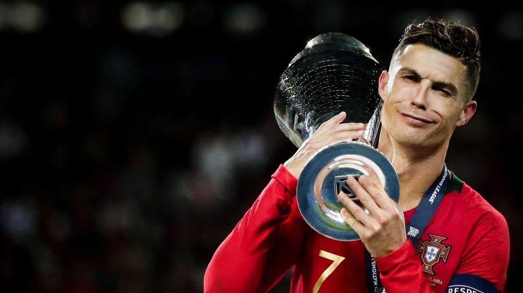 'Ronaldo khong can nghe si nhu Messi de hay nhat the gioi' hinh anh