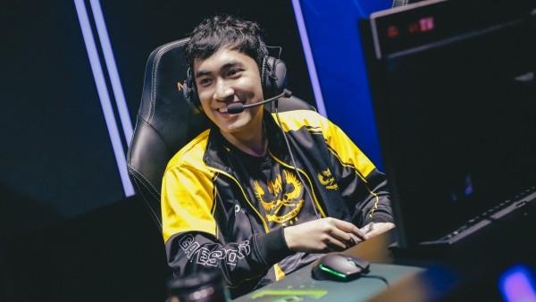 team flash co the gay bat ngo o ck lmht anh 1