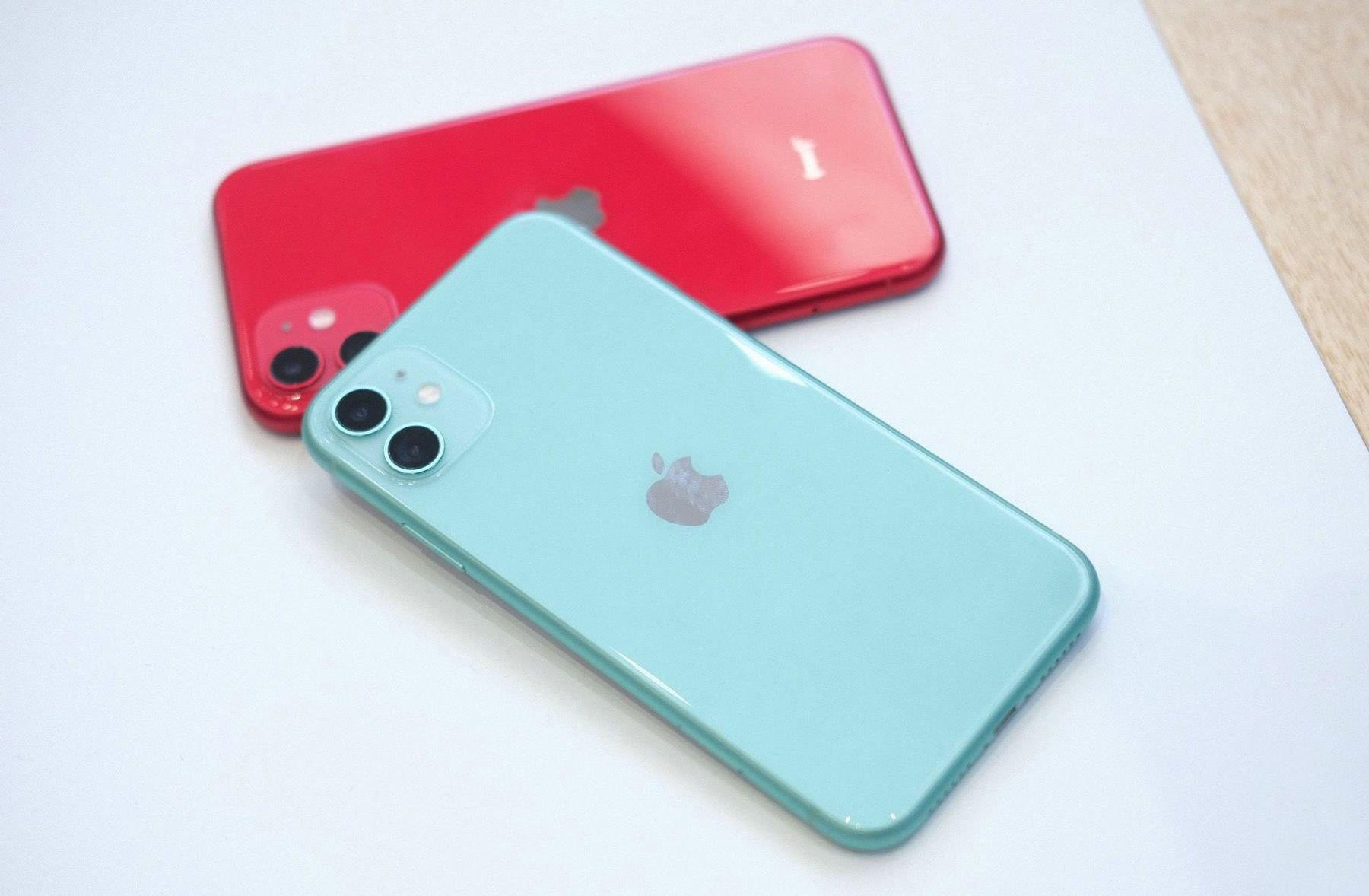 Nam 2019 roi, Apple van dung phu kien co lo si cho iPhone 11 hinh anh
