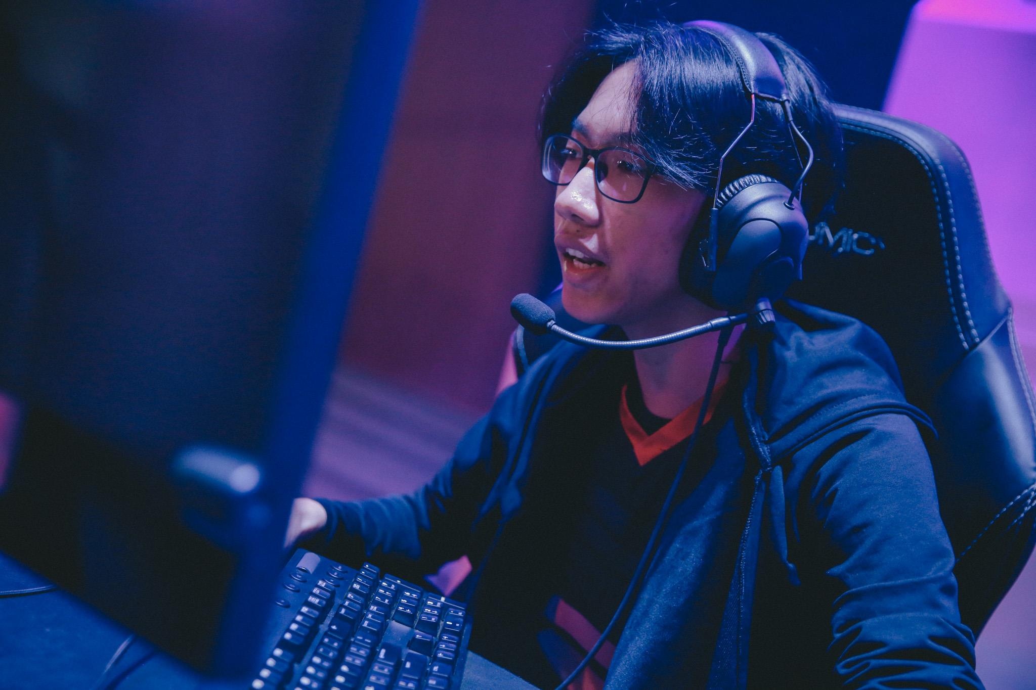 Team Flash mac nhieu sai lam nhung chien thang cua Lowkey xung dang hinh anh