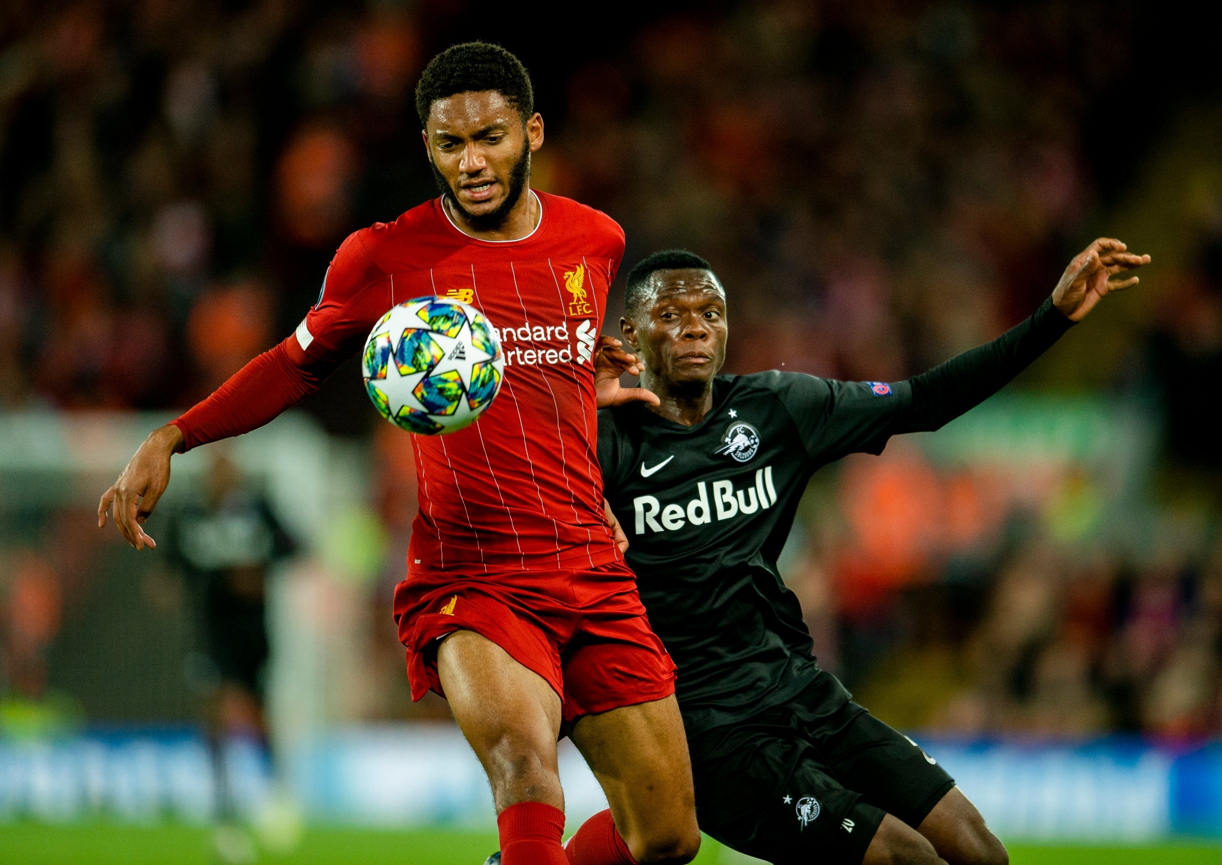 hlv klopp lo lắng vì hàng thủ  ảnh 1 hlv klopp lo lang vi hang thu anh 1