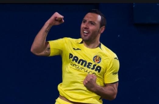 Santi Cazorla va hanh trinh tro lai sau chan thuong hinh anh