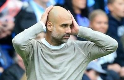 Man City lan dau thua trang tren san nha sau 43 thang hinh anh