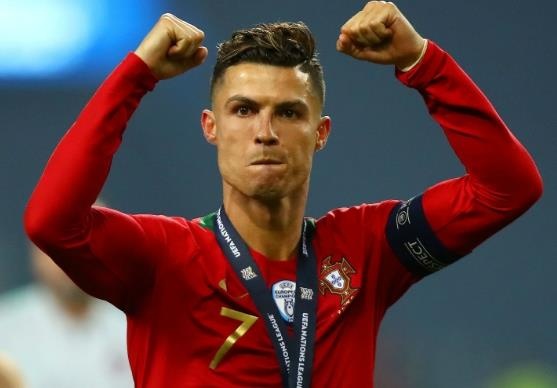 Ten Ronaldo co the duoc dat cho san nha cua doi bong cu hinh anh