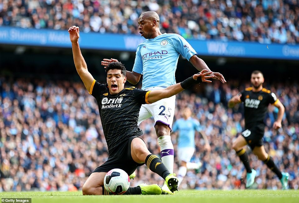 hlv guardiola nói về phạm lỗi chiến thuật ảnh 1 hlv guardiola noi ve pham loi chien thuat anh 1