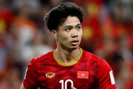 Cong Phuong du bi, Duc Huy thay Tuan Anh da chinh tran gap Indonesia hinh anh