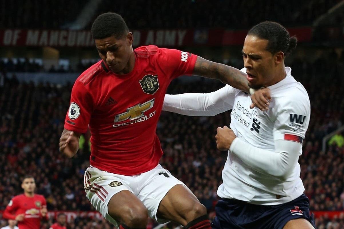 'MU doc duoc y do xu ly bong cua doi thu' hinh anh