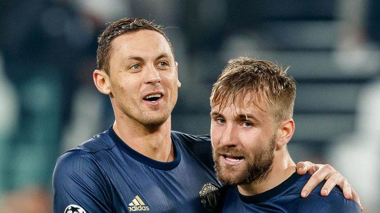 MU cho 2 thuong binh theo chan Pogba sang Dubai hinh anh